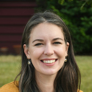 Photo of Laura Cox