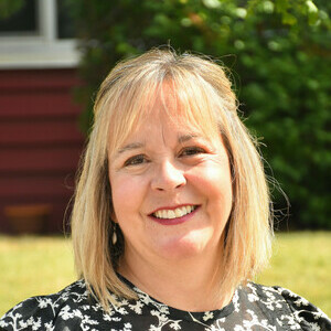 Photo of Lori Olson